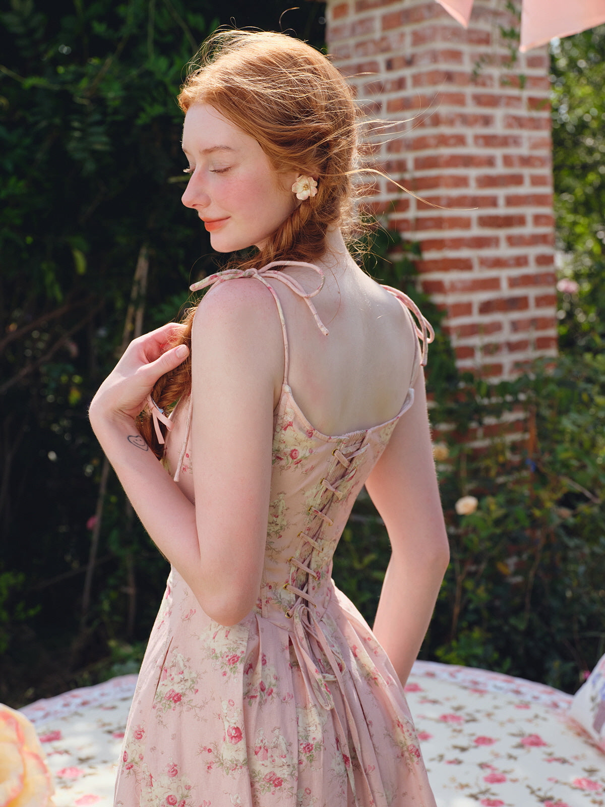 Pastoral Pink Vintage Floral Lace-Up Dress