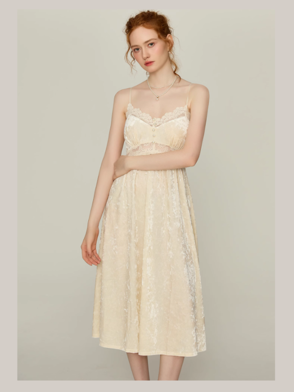 Ivory Velvet Garden Lace Nightgown Set