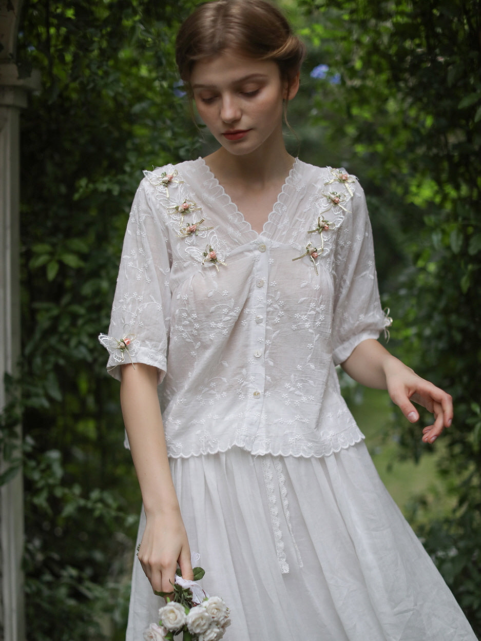 Ella's Retro Floral Elegance Blouse