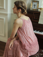 Elizabeth's Retro Pink Elegance Dress