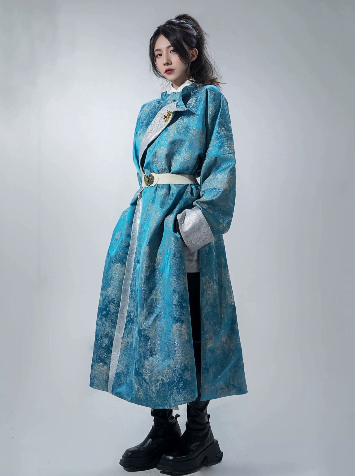 Tang Dynasty Style Modern Reversible Coat - Heroic 侠君 (Preorder)
