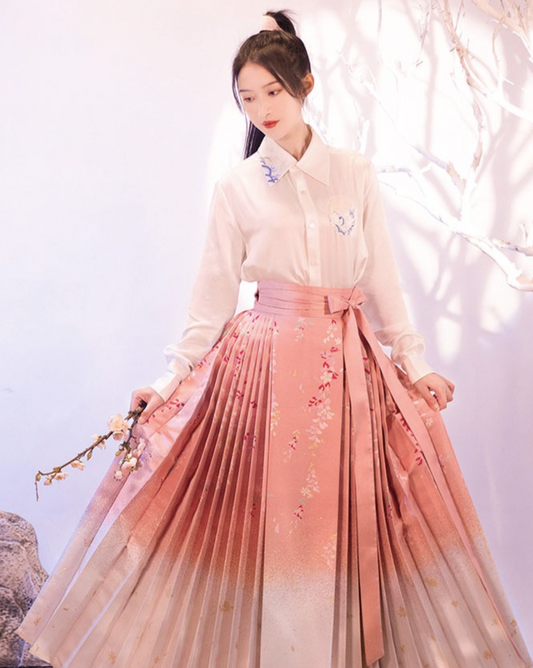 Ming Dynasty Modern Hanfu, Mamianqun, Sakura (Preorder)