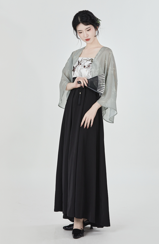 Modern Hanfu, Bernadette