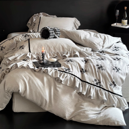 Vintage Blossom Nightfall Bedding Set