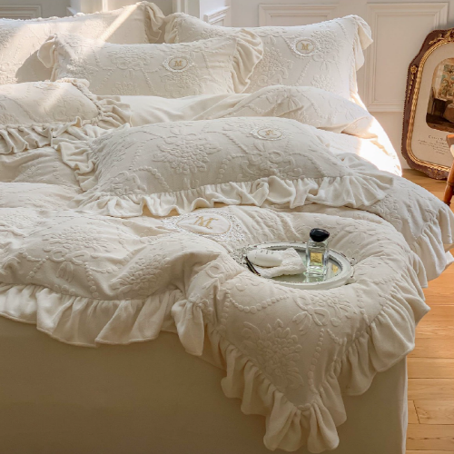 French Palace Velvet Bedding Set