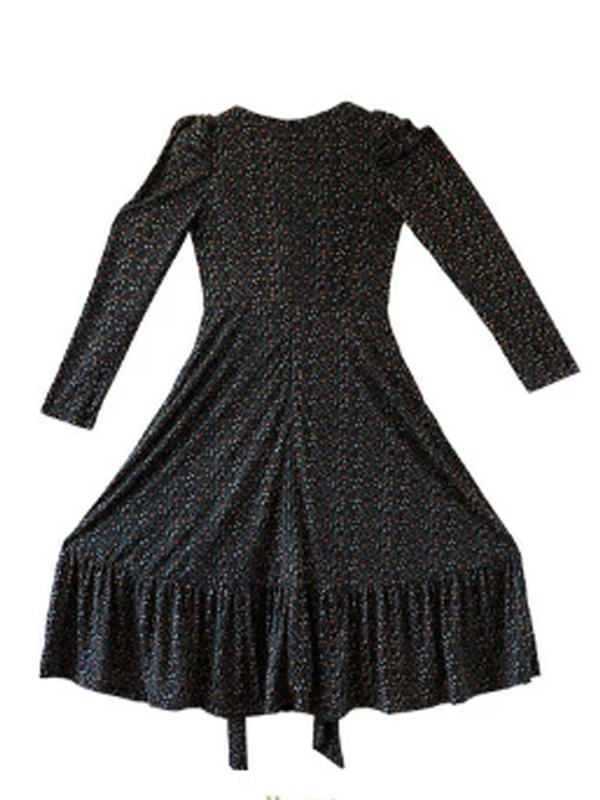Navy Blossom in Retro Dress