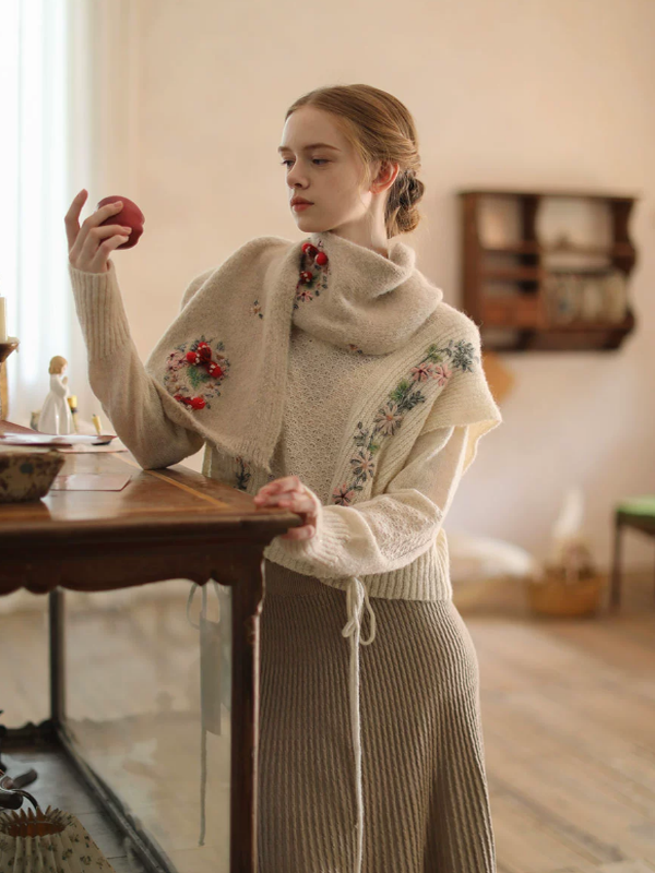 Embroidered Floral V-Neck Sweater