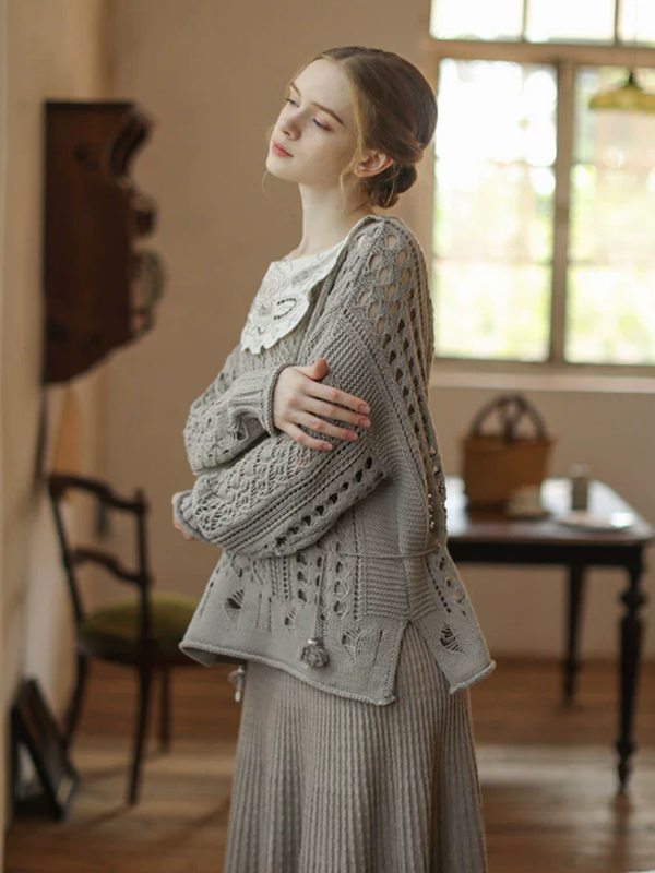 Graceful Lace Collar Brown-Gray Knitwear