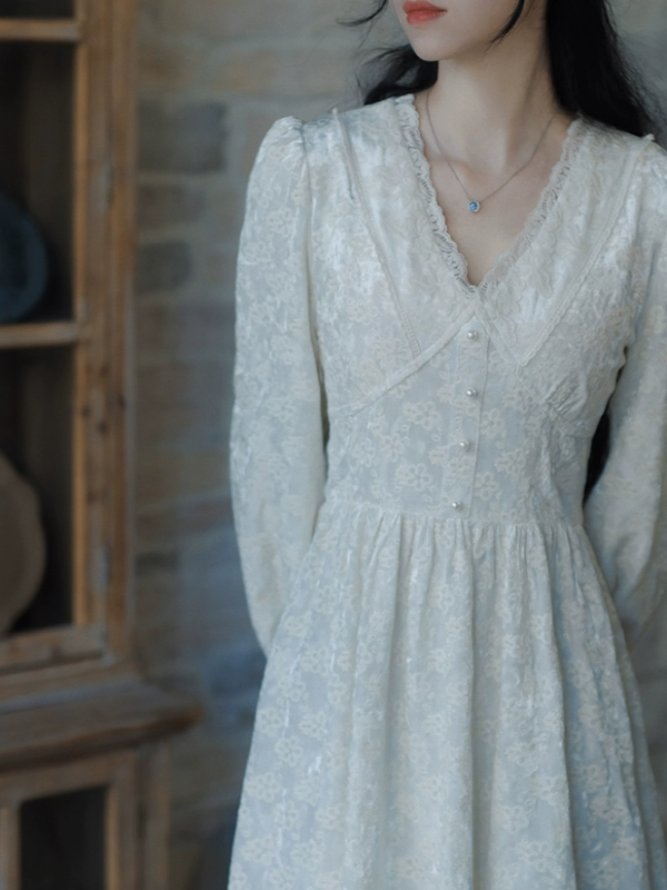 Swan Elegance Floral Dress