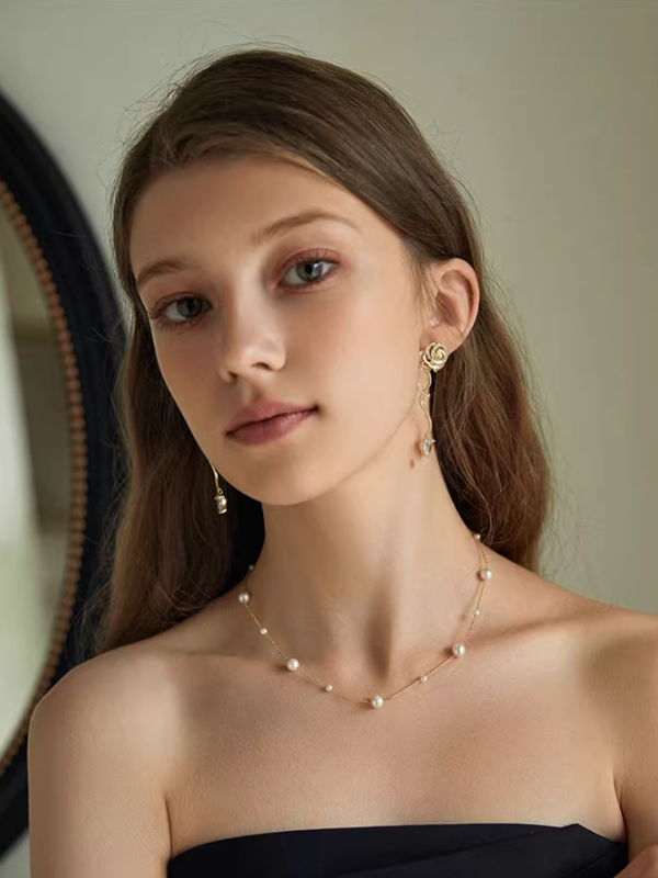 Rose Zircon Earrings