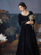Luxurious Black Velvet Retro Dress