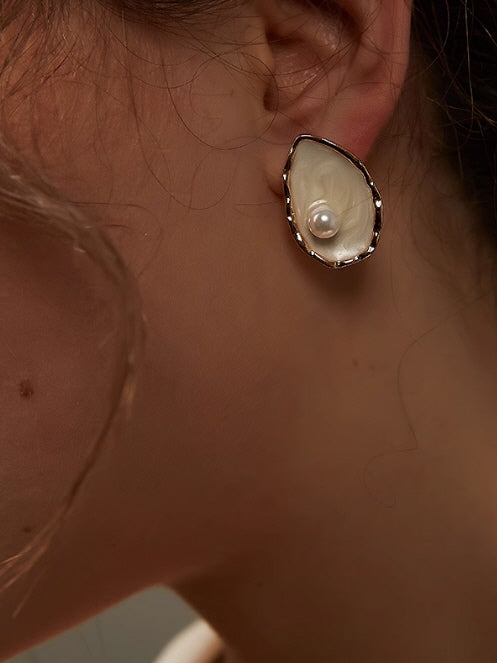 Elegant Teardrop Pearl Earrings