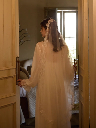 Whispering Lace White Nightgown Set