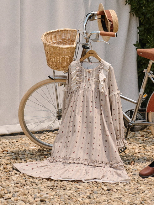 Anne’s Meadow Garden Nightgown