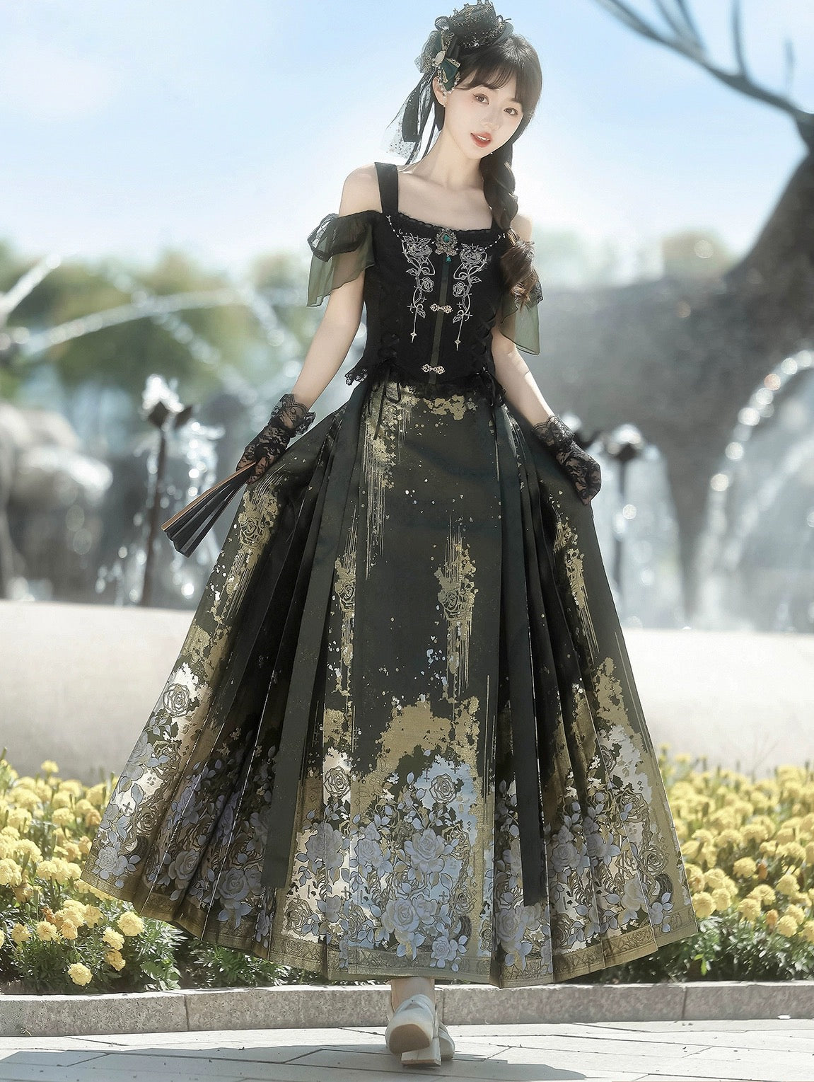 Ming Dynasty x Modern Hanfu: Rose Language 蔷薇骨语