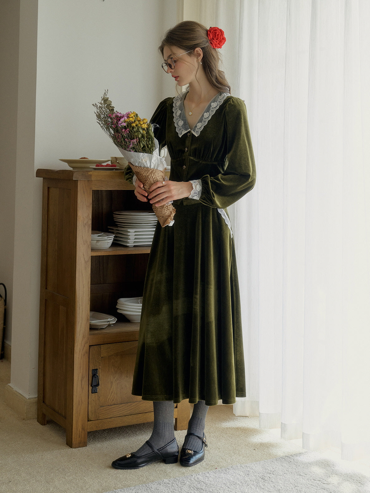 Elegant Green Velvet Flared Skirt