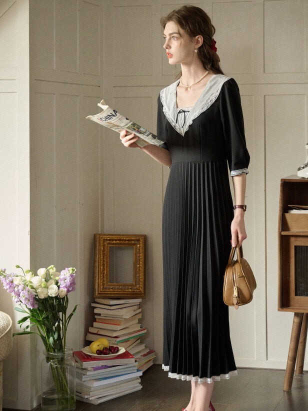 Lace Collar Pleated Black Dress