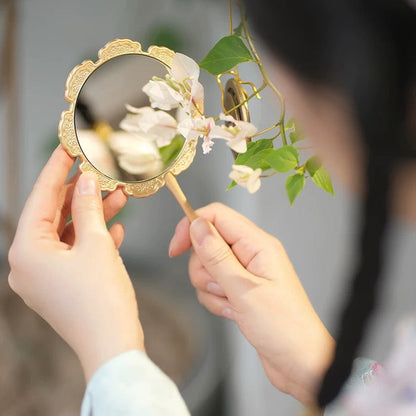 Snow Princess Handheld Mirror