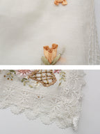 Elizabeth's Retro White Elegance Dress