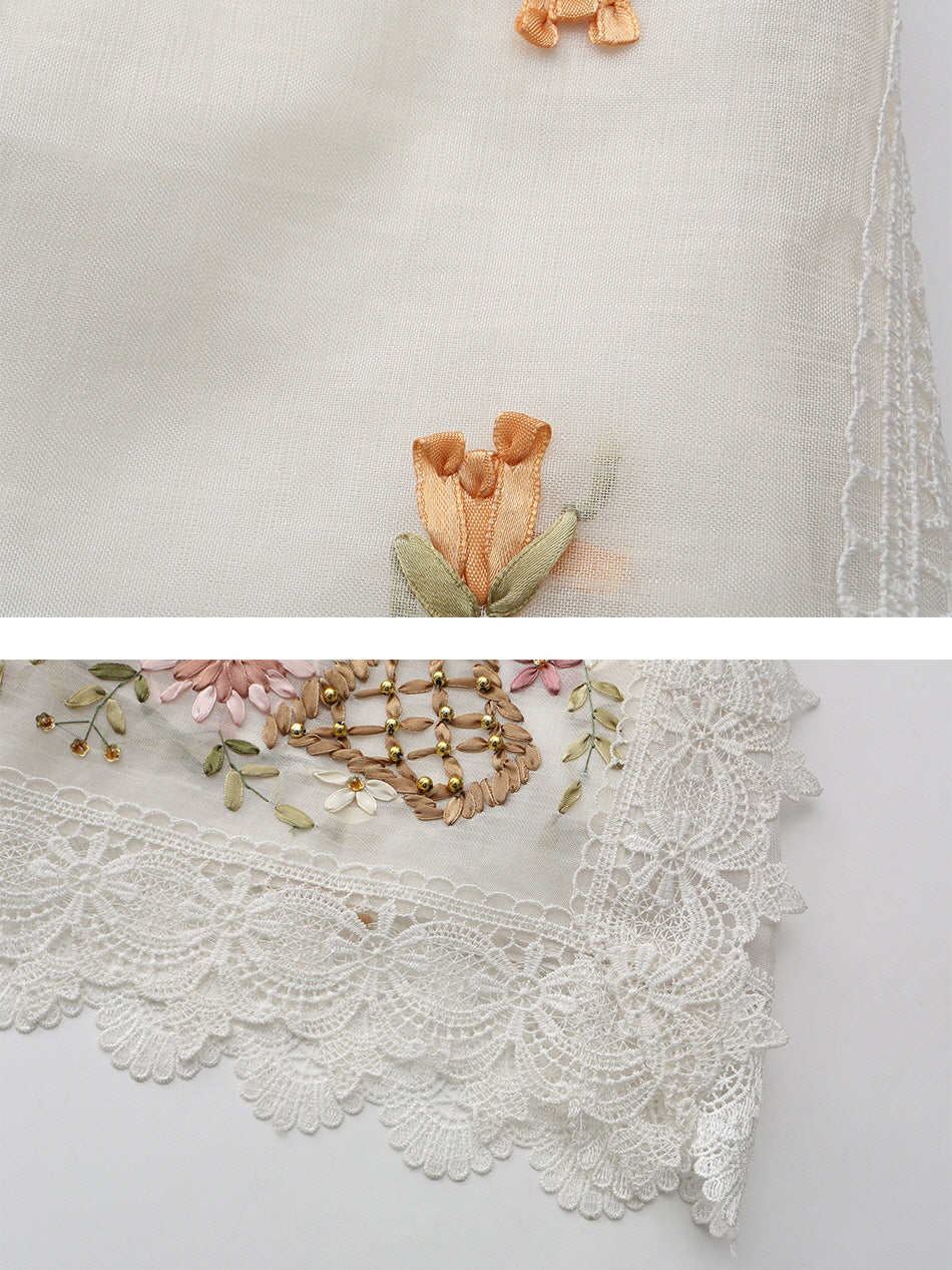 Elizabeth's Retro White Elegance Dress