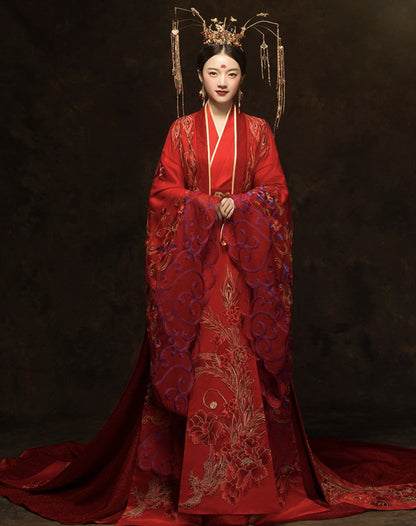 The Modern Chinese Wedding Gown, Luminous