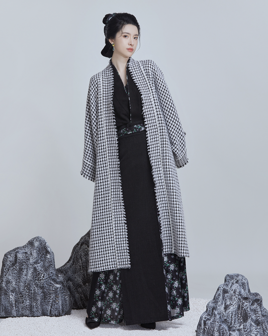 Modern Hanfu, Paige