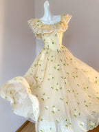 Daisy's Delightful Cottage Dress
