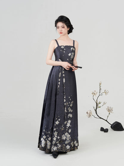 Ming Dynasty x Modern Hanfu: Floating Jade 浮玉生香 (Preorder)