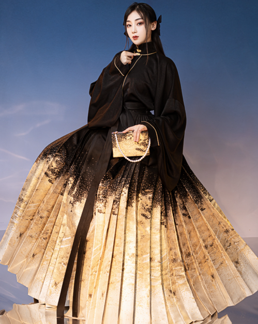 Ming Dynasty Modern Hanfu, Mamianqun, Extravagant (Preorder)
