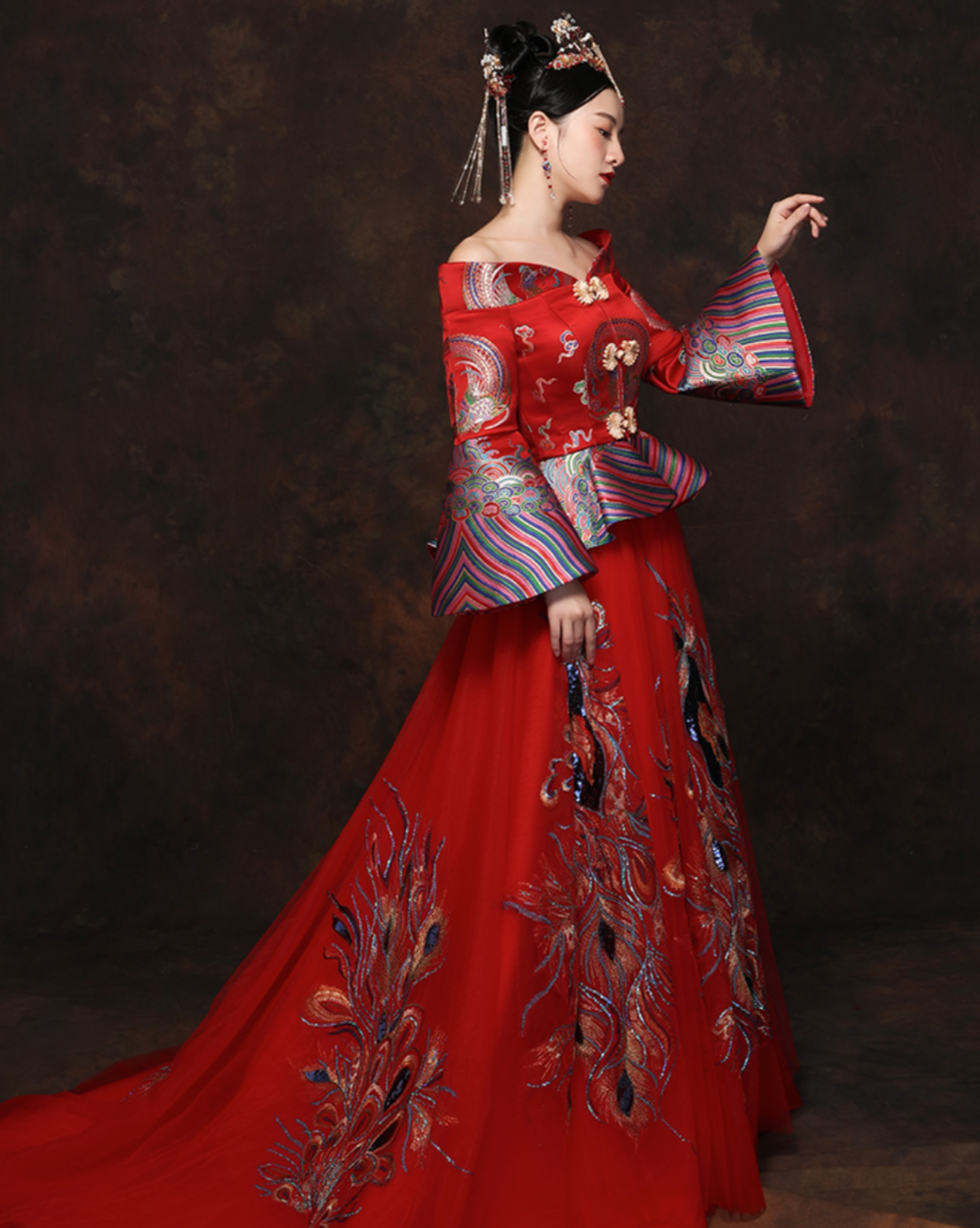 The Modern Chinese Wedding Gown, Bloom
