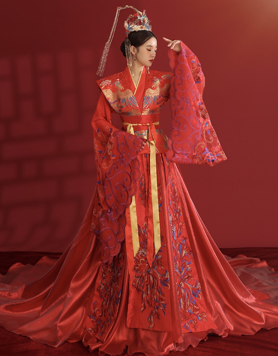The Modern Chinese Wedding Gown, Royalty