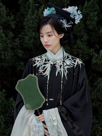 Cloud Collars: Flowing Bamboo