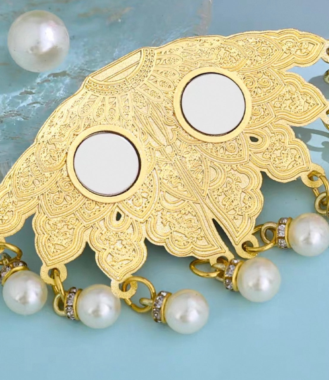 Butterfly Cloud Collar Fridge Magnet