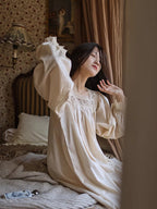 Vintage Cream Lace Collar Nightgown