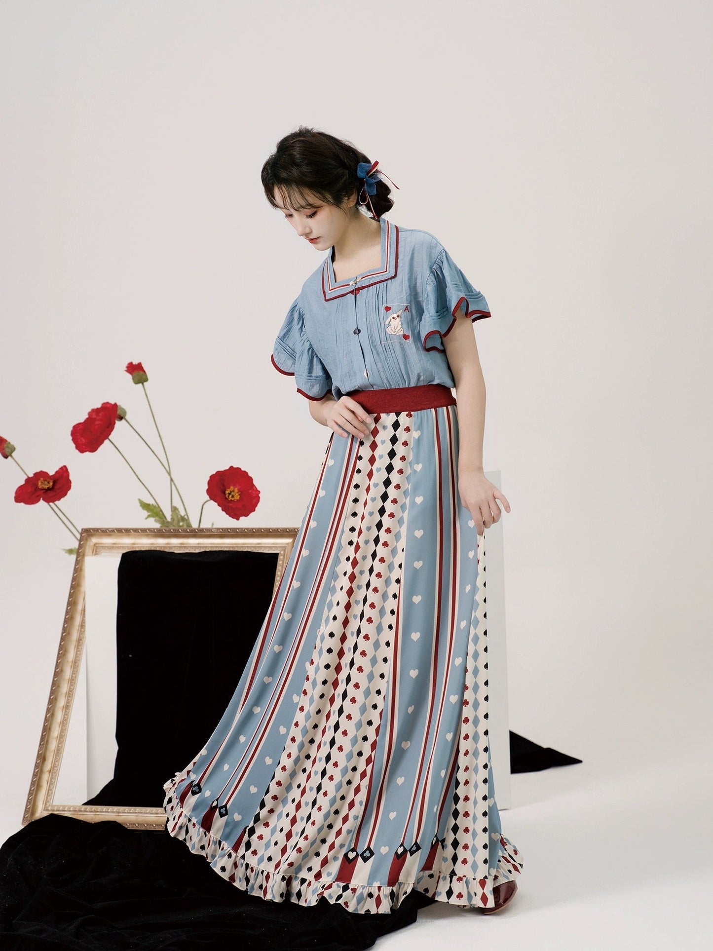 Tang Dynasty x Modern Hanfu: Alice Wonderland