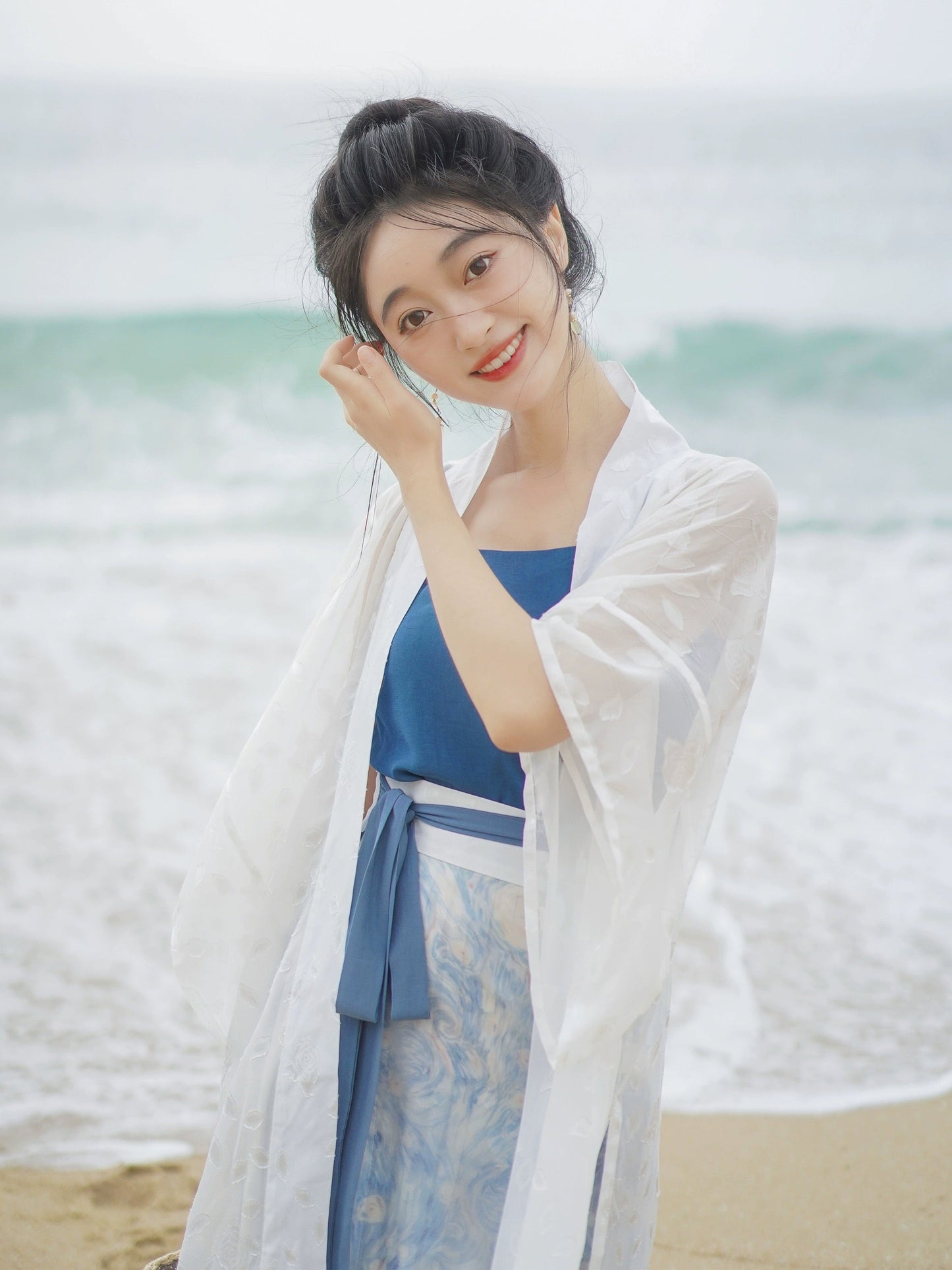 Song Dynasty x Modern Hanfu: Qianxi 浅溪 (Preorder)