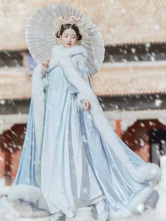 Autumn Winter Hanfu Cape, Wintery