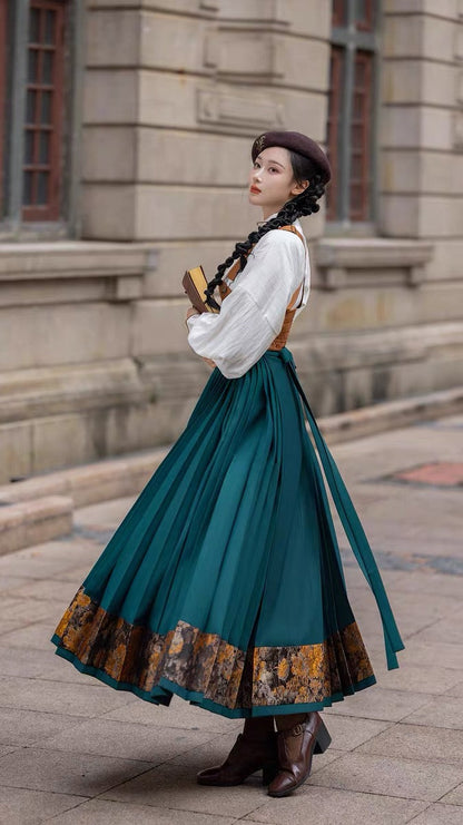 Ming Dynasty Modern Hanfu, Mamianqun, Musician (Preorder)