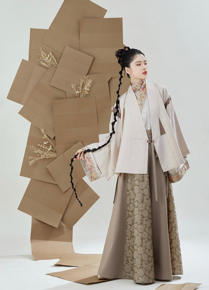 Modern Hanfu, Aruna
