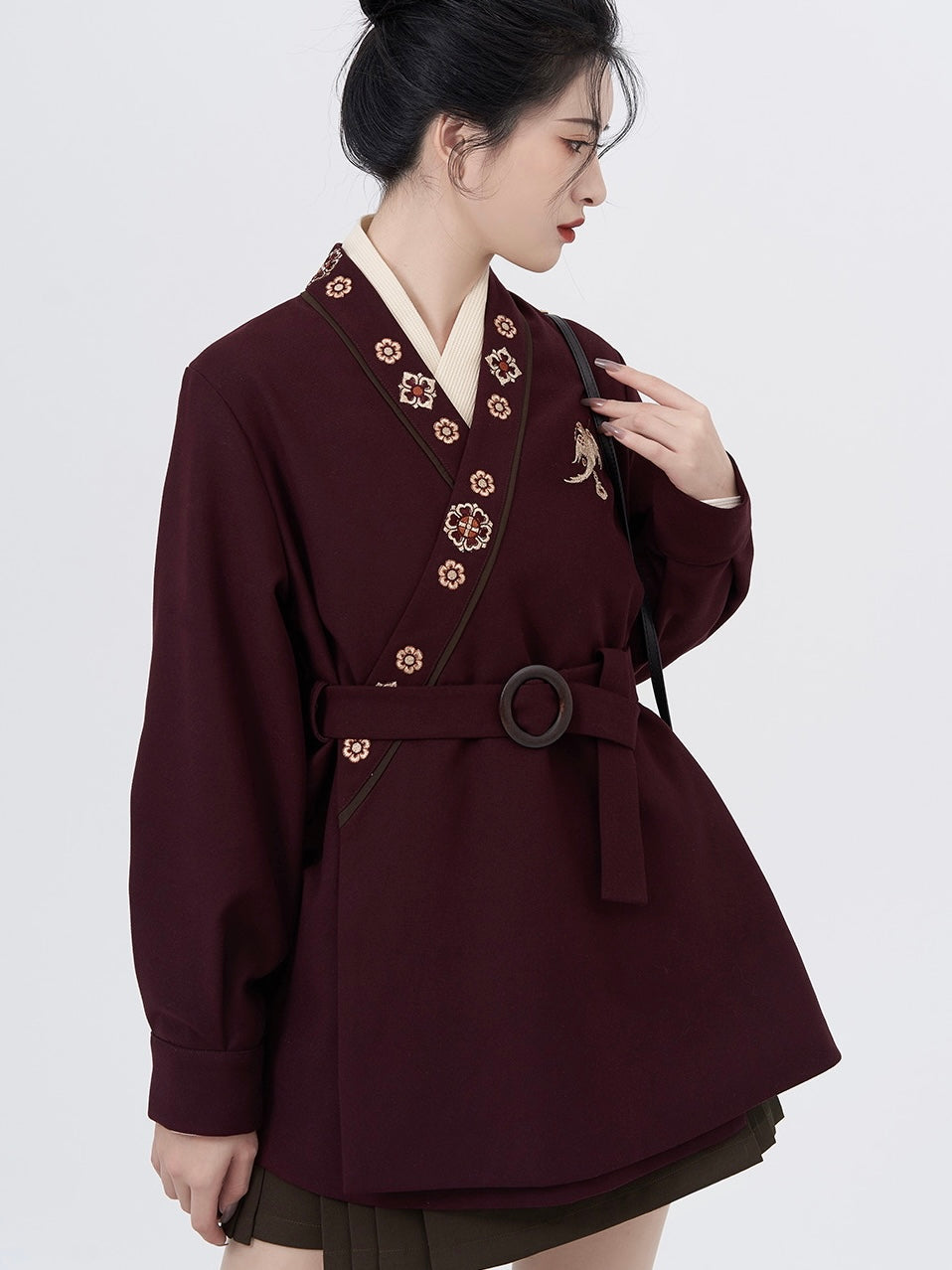 Modern Hanfu, Geradine