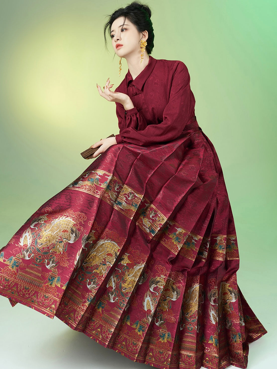 Ming Dynasty Modern Hanfu, Mamianqun, Lunar Dragon (Preorder)