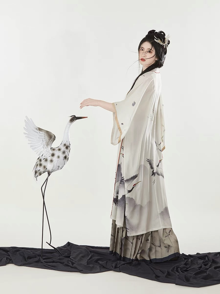 Song Dynasty Modern Hanfu, Qiyao Ruqun, Ivory (Preorder)