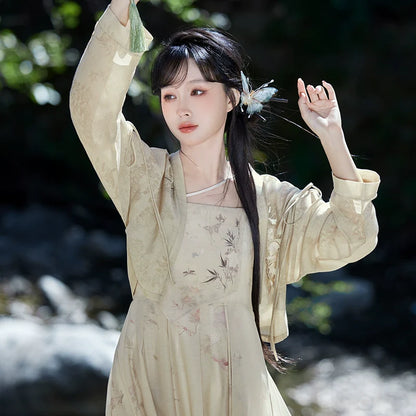 Tang Dynasty x Modern Hanfu: Flower Paper 花笺 (Preorder)