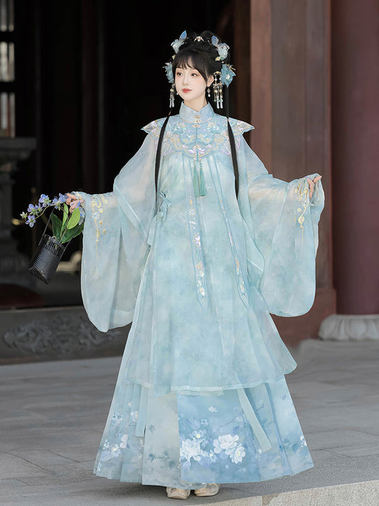 Calming Jasmine 茉莉花语 - Robe & Mamianqun Ming Dynasty Hanfu Set