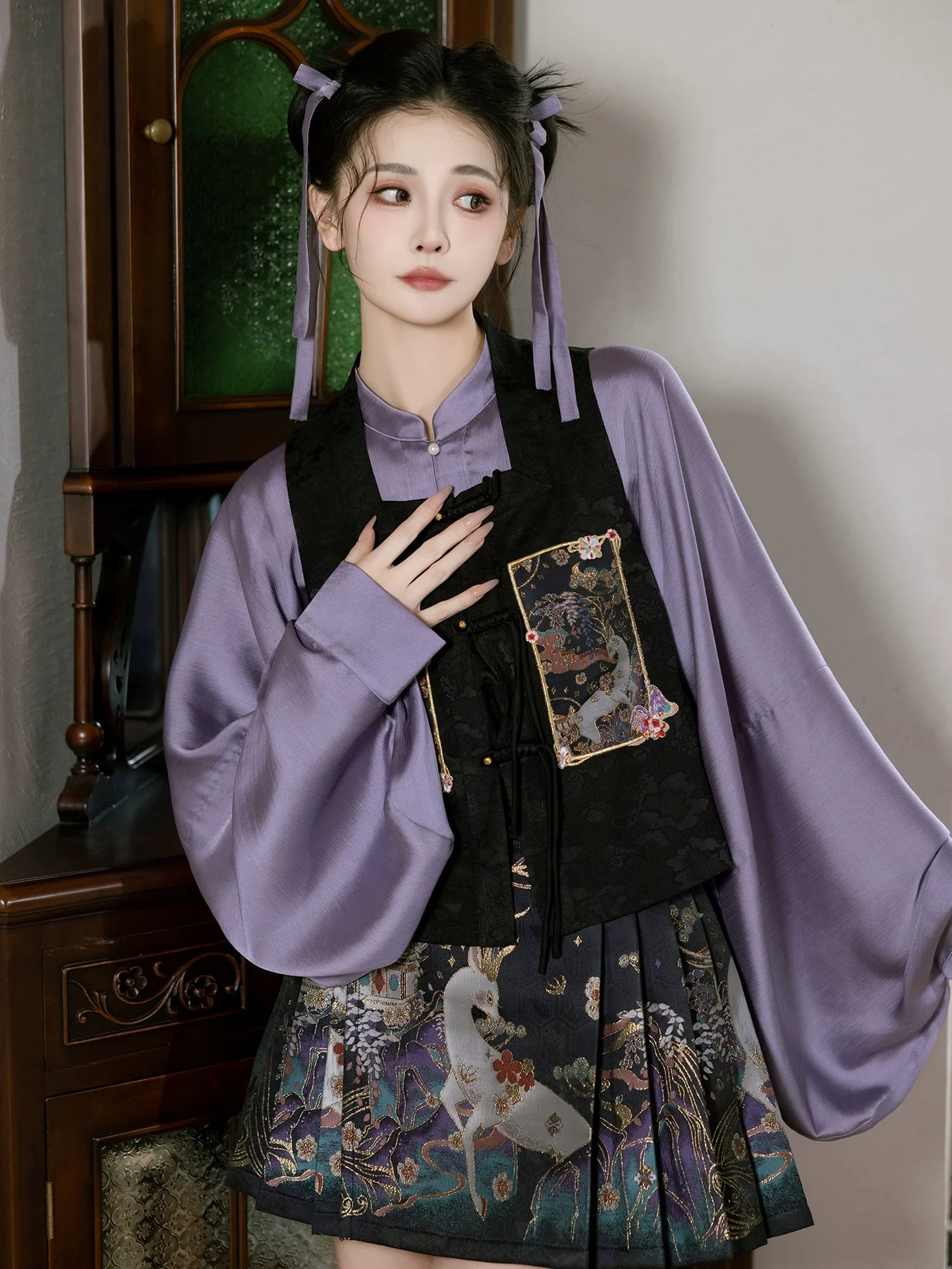 Ming Dynasty Modern Hanfu and Mamianqun, Xianlu Shadow 仙麓影