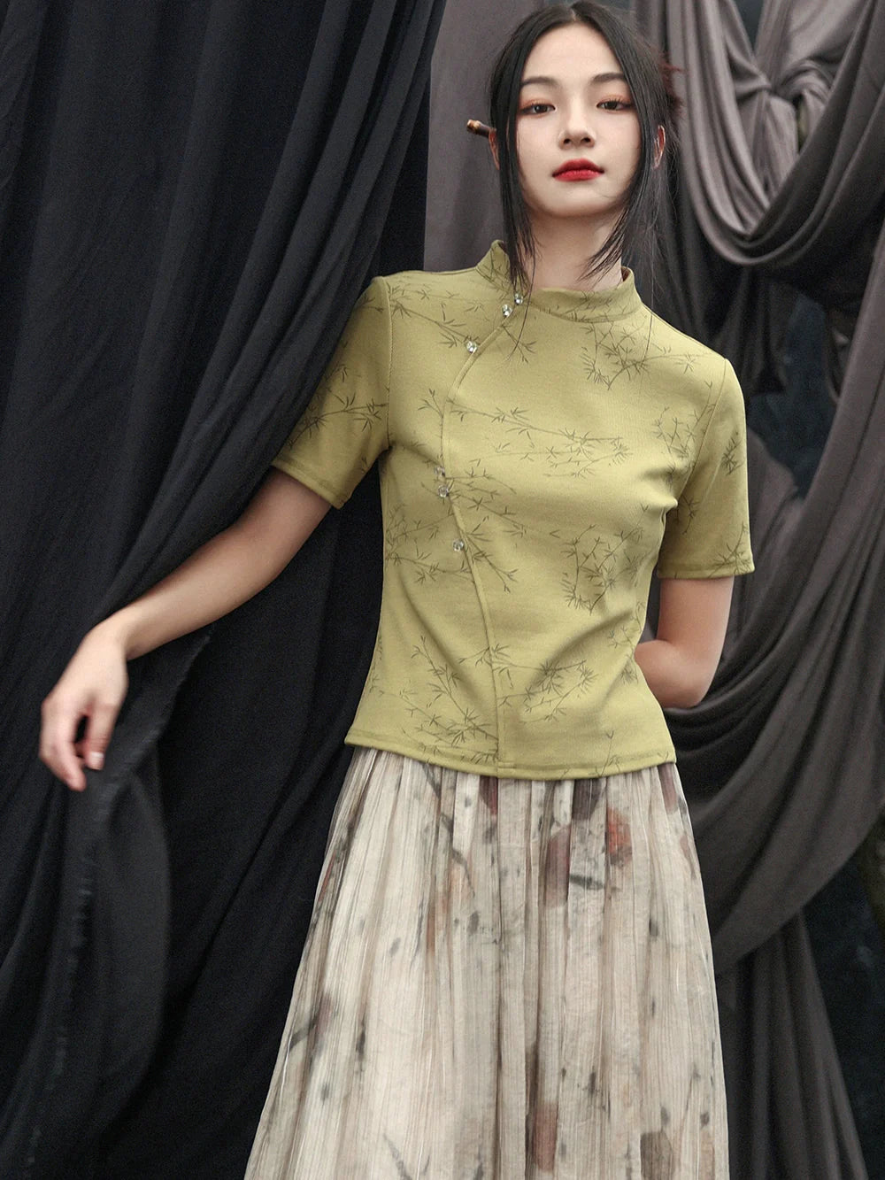 Neo-Chinese Style x T-shirt: Ginger