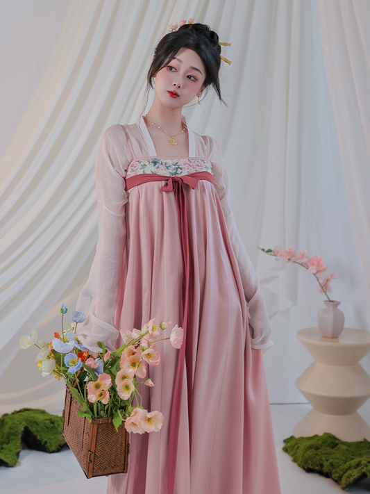 Full of Spring 满春娇 - New Chinese Style Tang Dynasty Hanfu (Preorder)