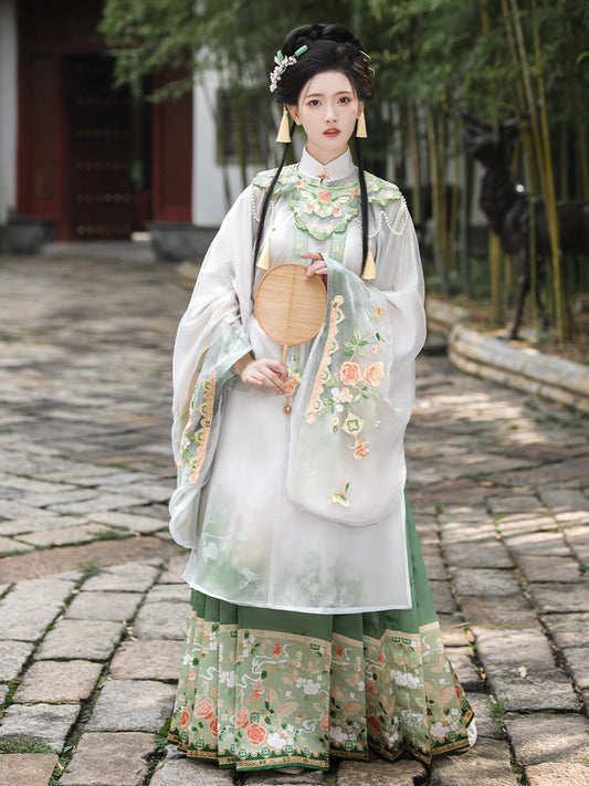 Ancient Gardens - Robe & Mamianqun Ming Dynasty Hanfu Set