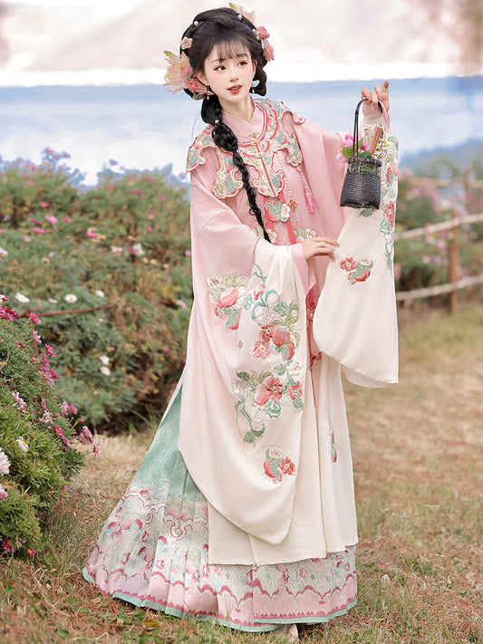 Jade Peach 金镶玉桃 - Cloud Collar & Mamianqun Ming Dynasty Hanfu Set