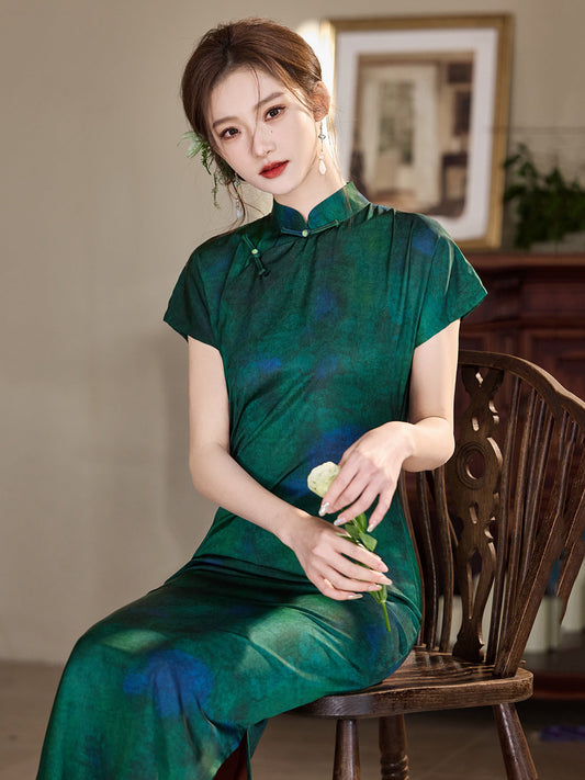 Emeraldine - Short Sleeve Green Long Cheongsam